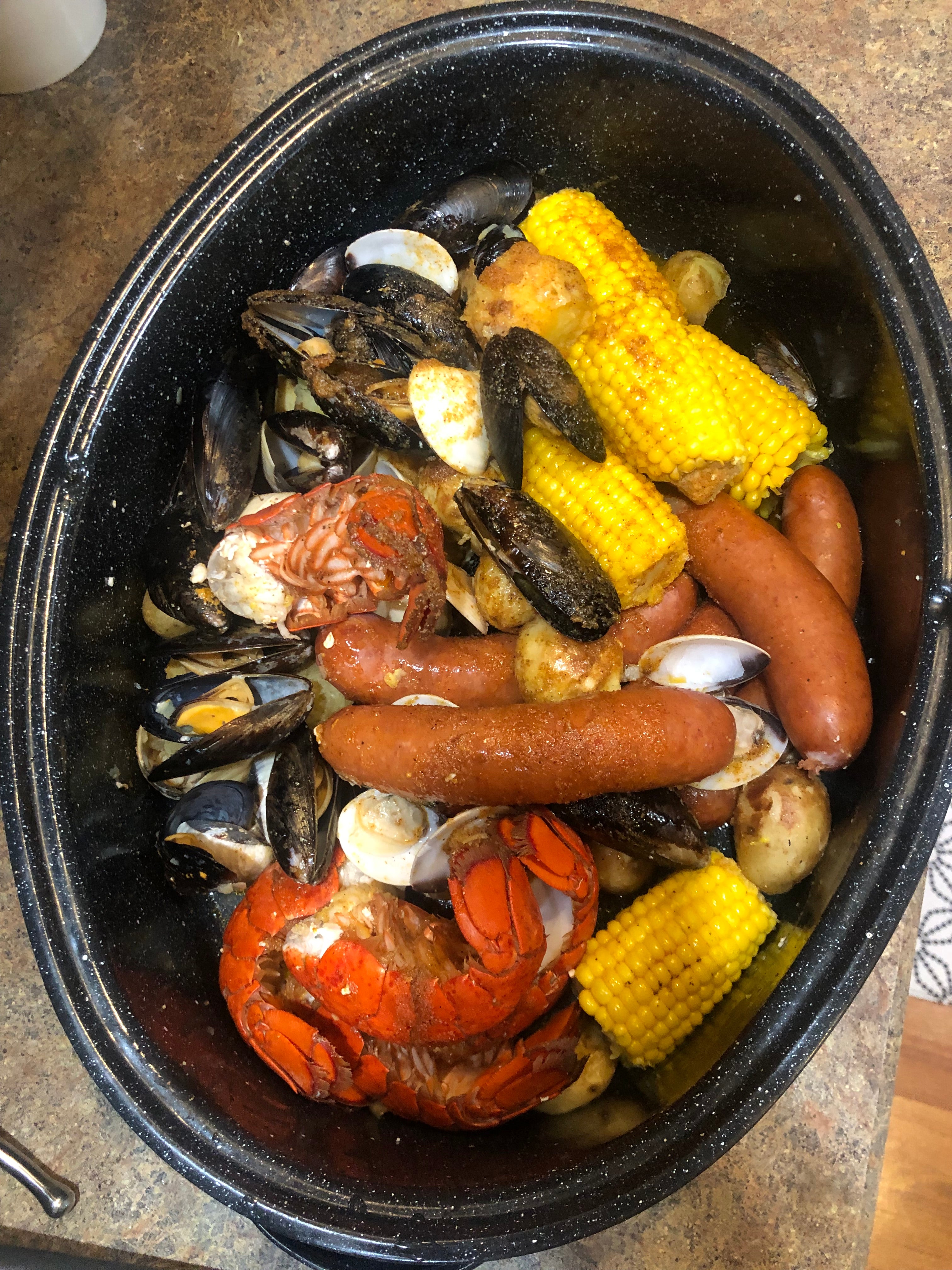 5 Person Lobster Clam Bake Seafood Boil Kit (Lobster, Clams, & Mussels)