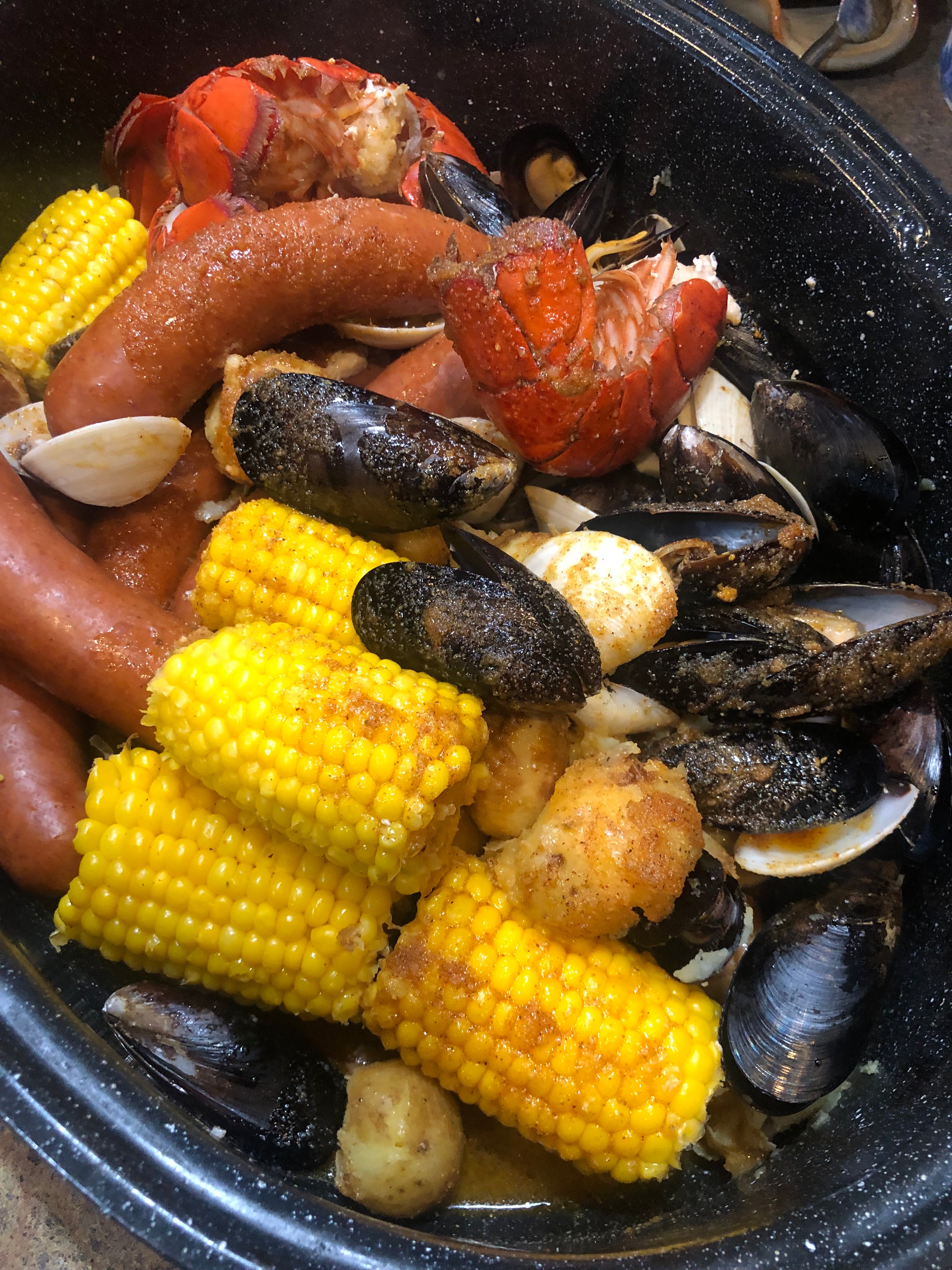 5 Person Lobster Clam Bake Seafood Boil Kit (Lobster, Clams, & Mussels)